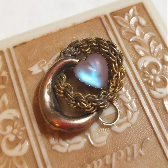 Antique Jewelry - Rare ANTQ SAPHIRET Heart Pendant